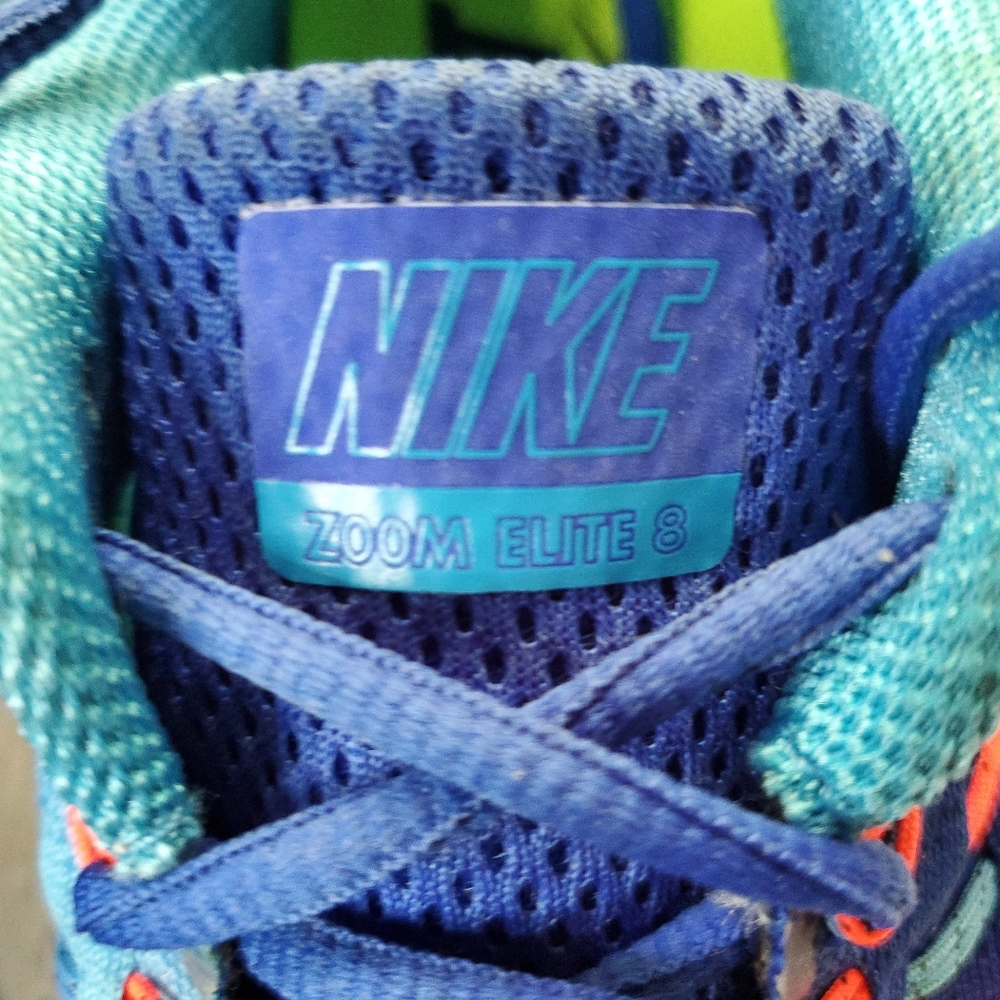 Nike - Picture 4 of 11